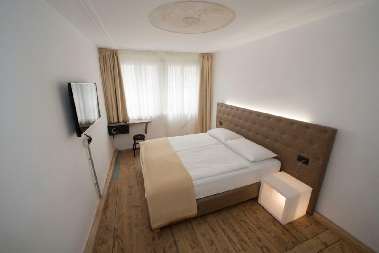 Sir Thomas Bed&More Болзано Екстериор снимка